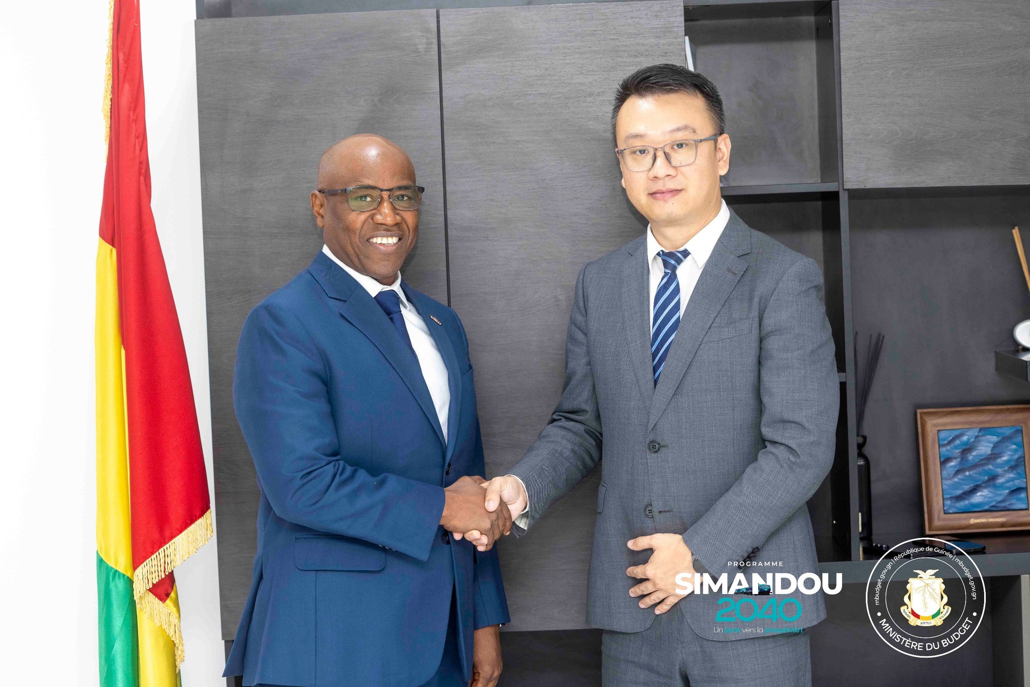 le Ministre du Budget reçoit une équipe de Huawei