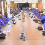 Le Ministre du Budget confère avec la douane nationale